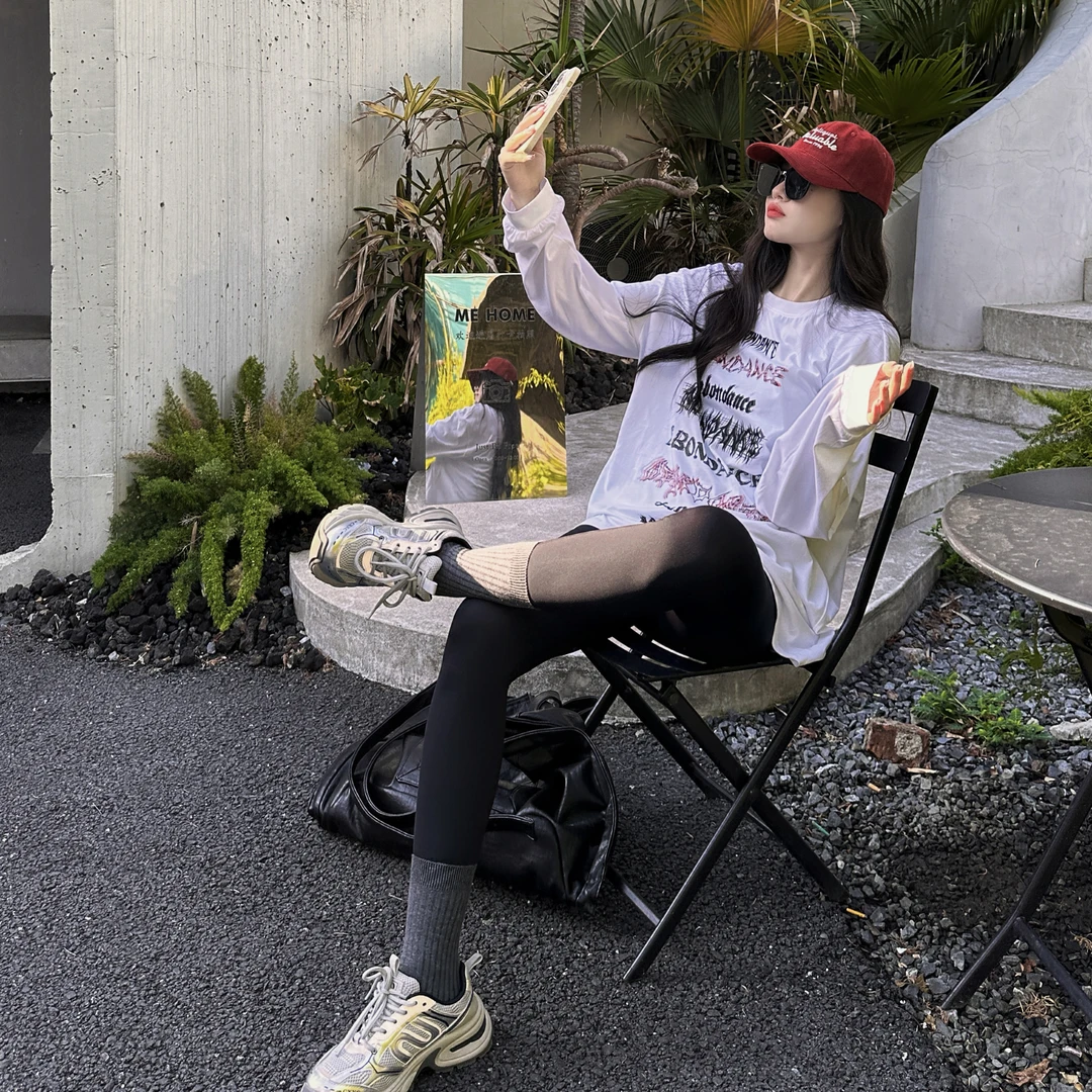 今婷时尚休闲设计感小众宽松涂鸦字母印花圆领长袖T恤-JH24301325