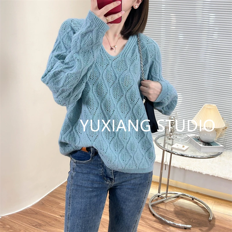 WF纯色菱形镂空V领宽松慵懒风秋季新款上衣套头网红设计感针织衫