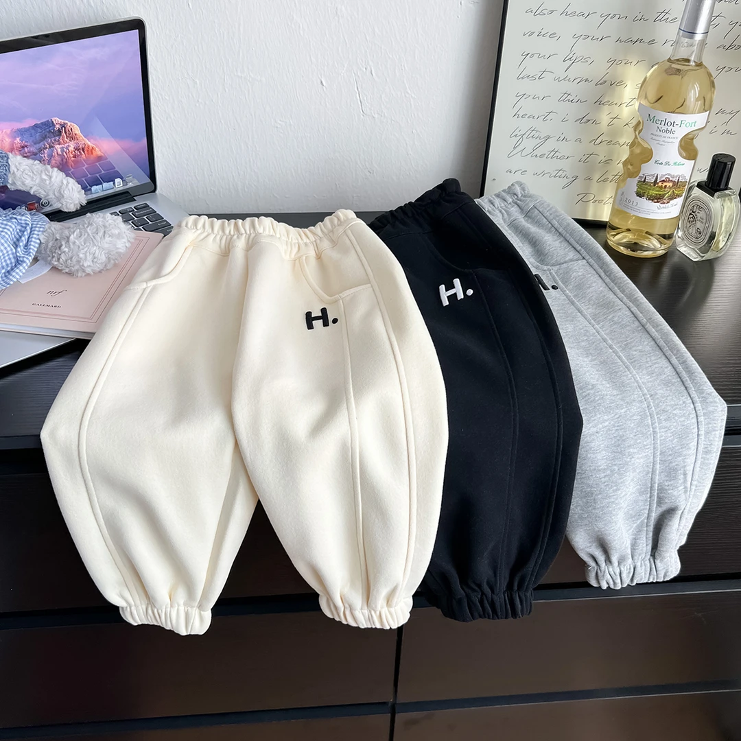 儿童春秋拼接刺绣卫裤休闲裤运动裤外出裤子 KZ24124