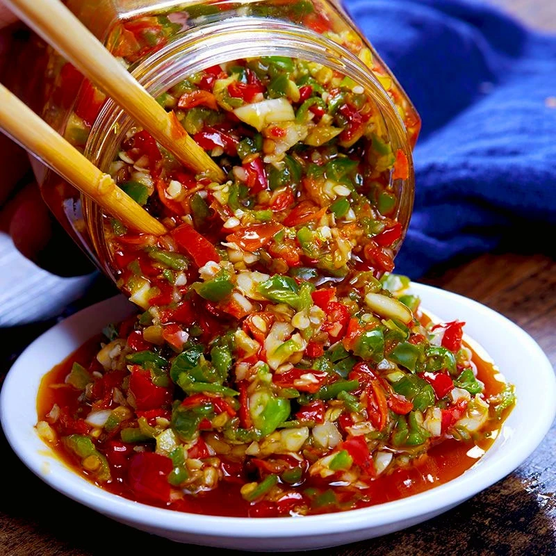 湖南特产下饭菜彩色辣椒酱剁椒酱风味蒜蓉辣酱拌饭拌面酱彩椒酱