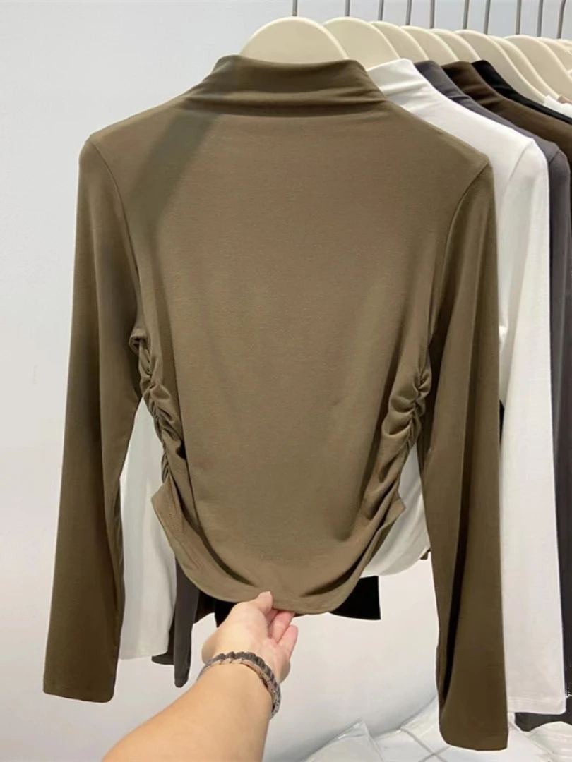 设计感褶皱半高领长袖T恤女内搭打底衫胖MM秋季纯色收腰短款上衣