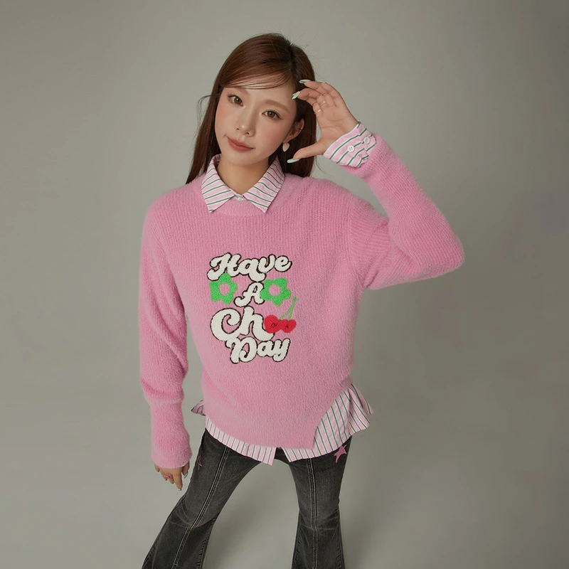 N001【金拐子专属】CHUU甜美软萌针织衫字母毛巾绣开叉毛衣-F