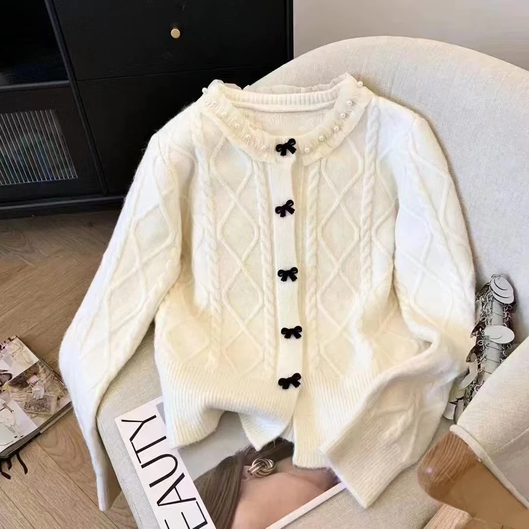 女装秋冬新款设计感钉珠毛衣外套显瘦百搭针织开衫上衣时尚小香风