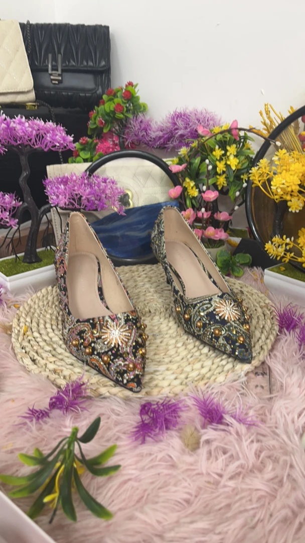 缘缘时尚潮流女鞋19192