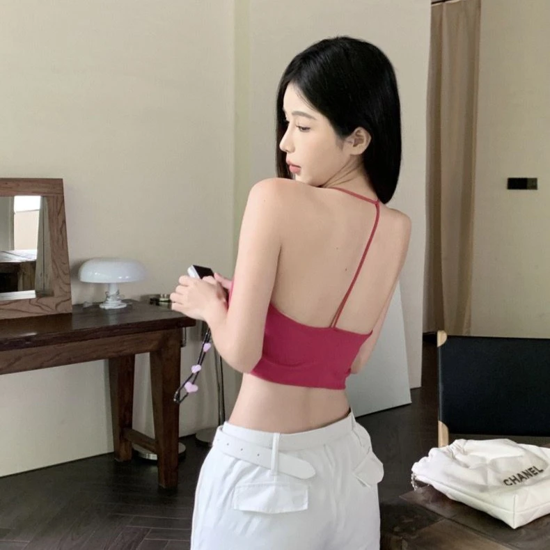 新款性感挂脖美背设计感吊带背心甜辣风短款上衣带胸垫外穿内搭