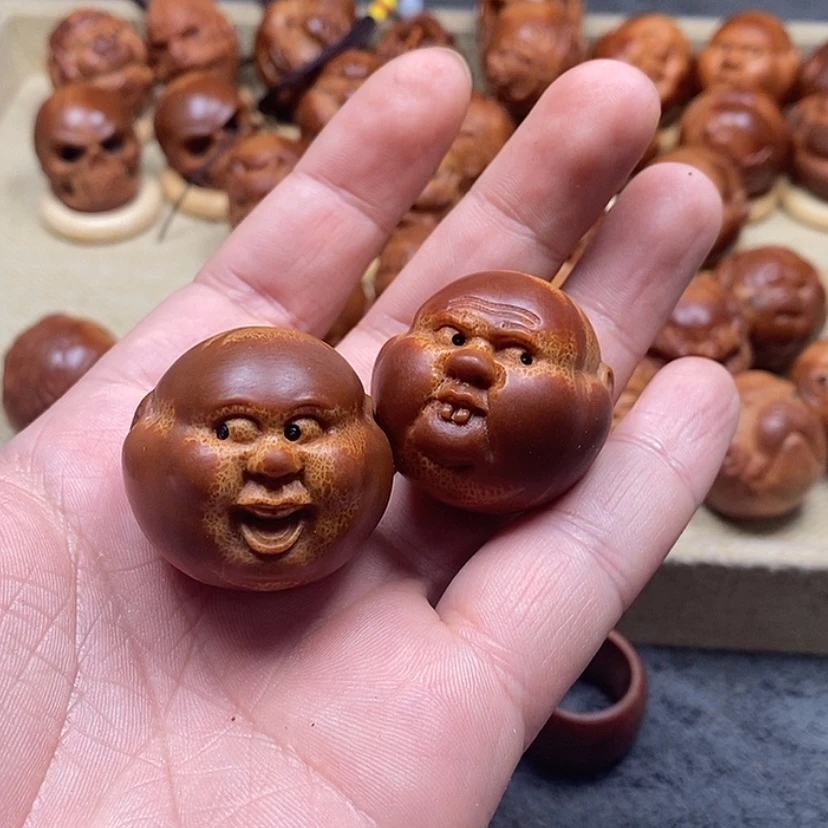 【闪购商品】橄榄核雕带**卫