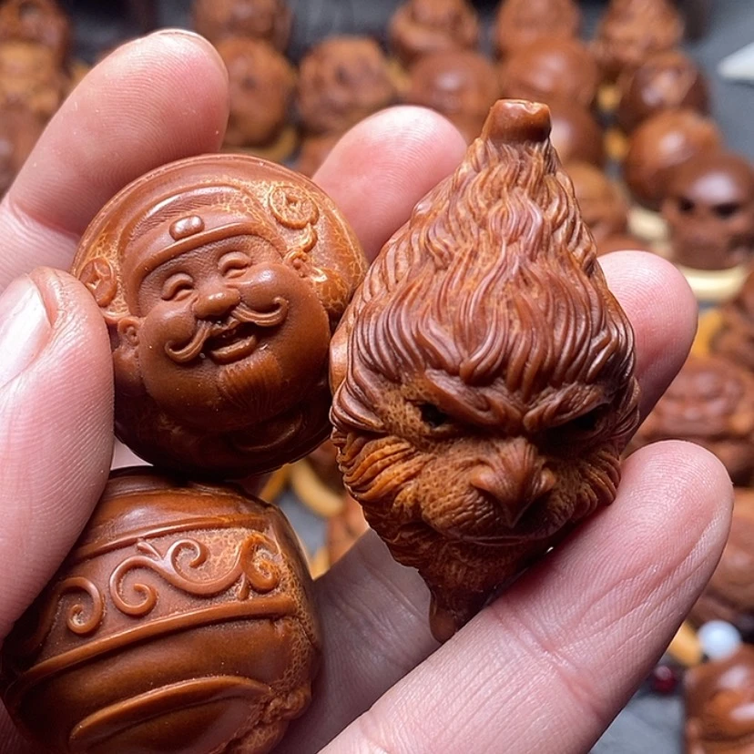 【闪购商品】橄榄核雕小*