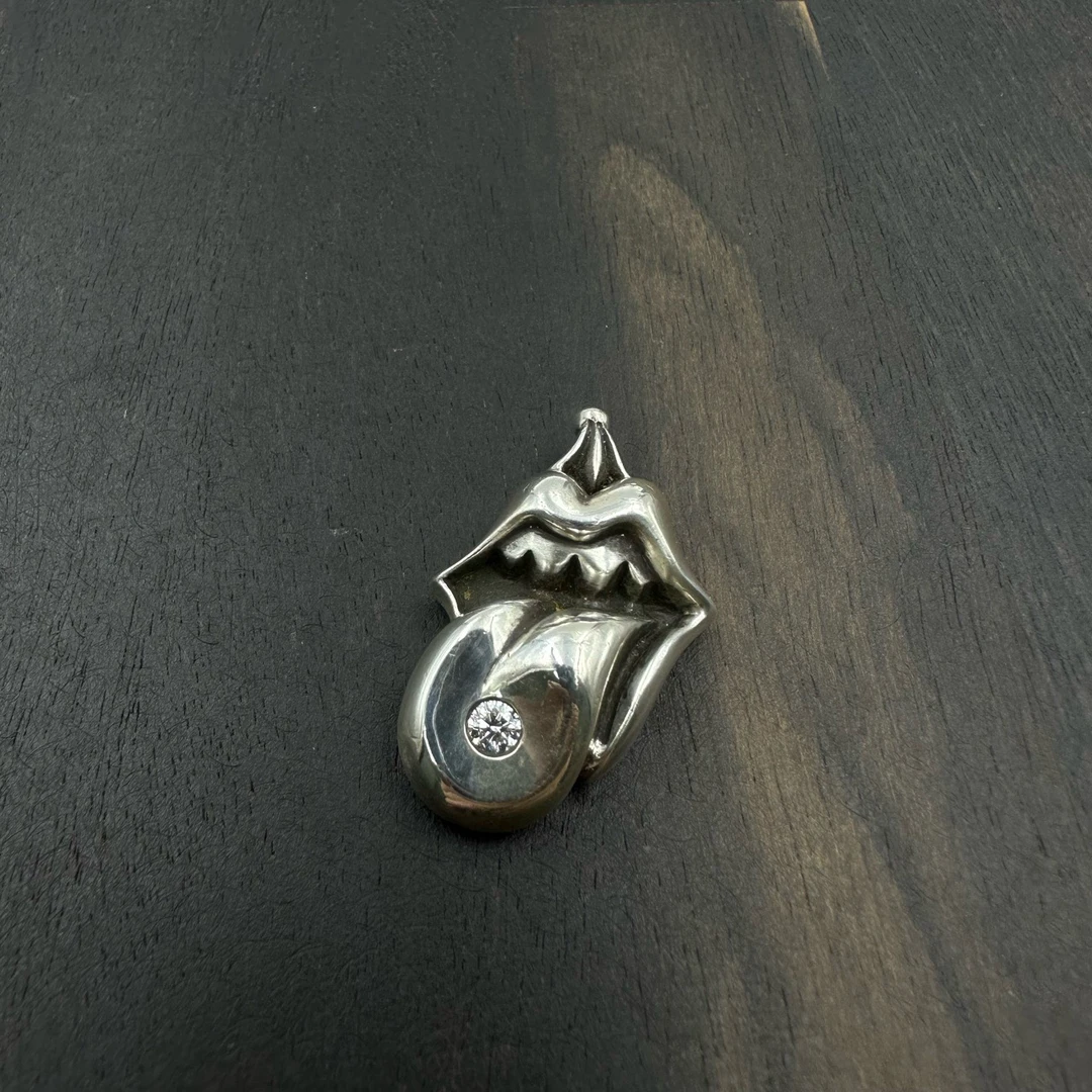 98新 Chrome Hearts 克罗心 白钻滚石舌头吊坠