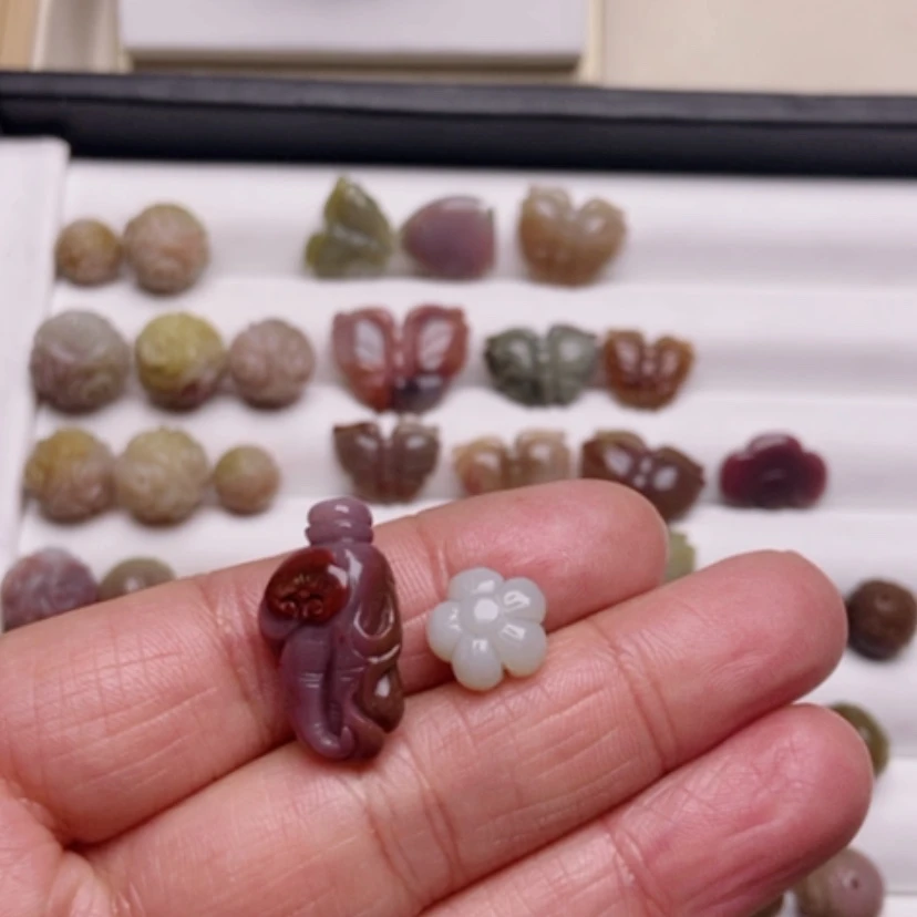 【闪购商品】玛瑙/玉髓吊坠(不含链)未镶嵌默*?