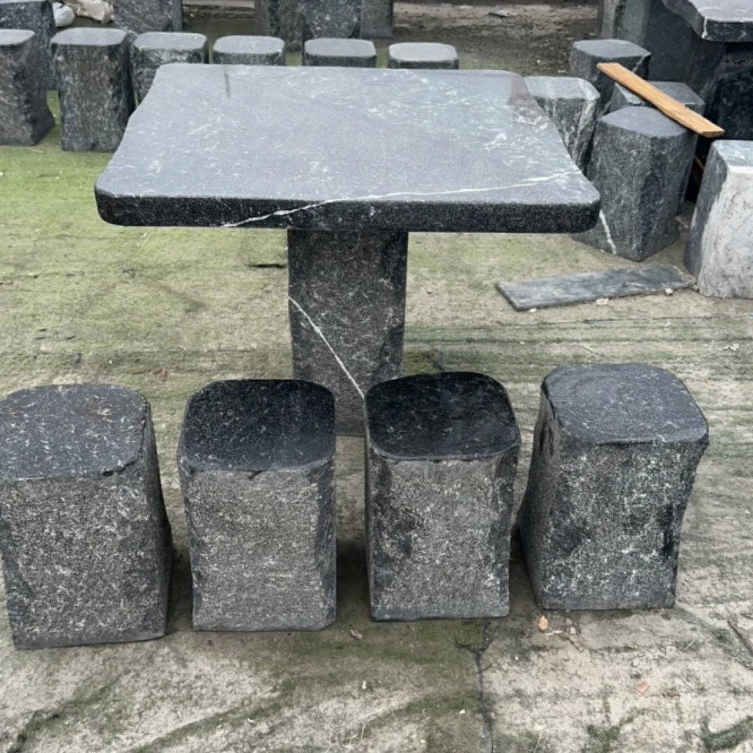 玫瑰金花岗岩材质石桌石凳
