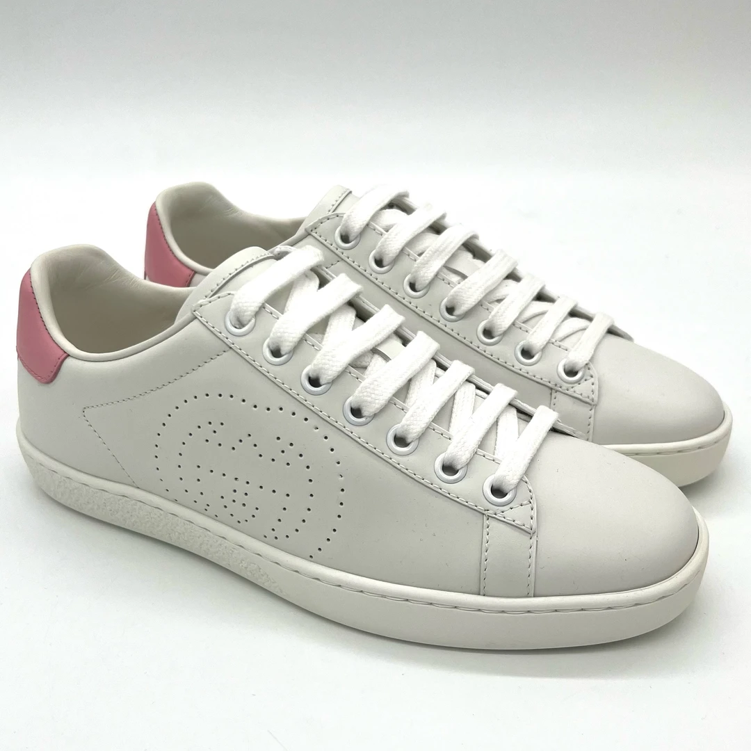 未使用 GUCCI/古驰 女款 白色全皮粉尾 互扣式双G时尚板鞋 多尺码