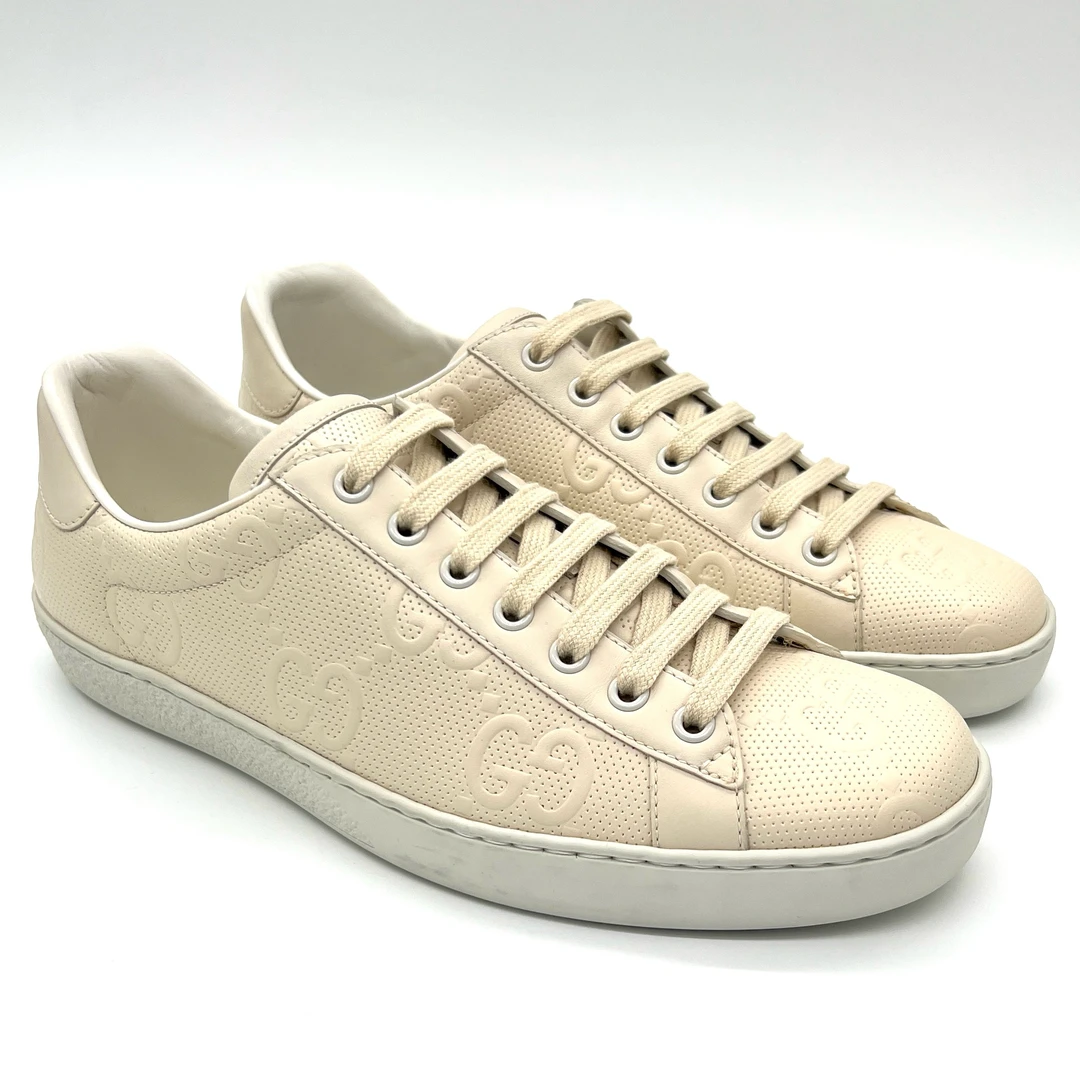 未使用 GUCCI/古驰 女款 米黄色老花浮雕百搭低帮休闲板鞋 多尺码