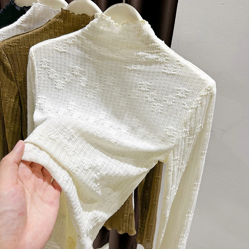 杏色半高领长袖蕾丝衫女秋季新款内搭镂空修身打底衫百搭薄款小衫