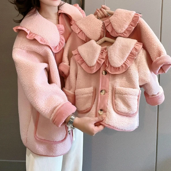 羊羔绒外套女2023冬季新款炸街亲子装女童娃娃领加绒加厚百搭外套