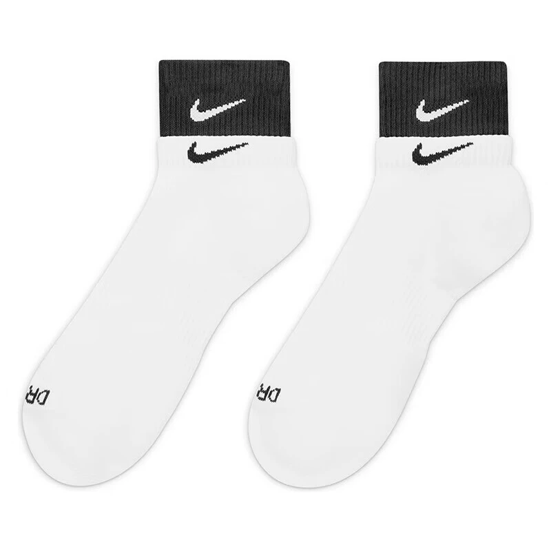 【劲浪】耐克Everyday Plus舒适速干训练短袜DH4058-104