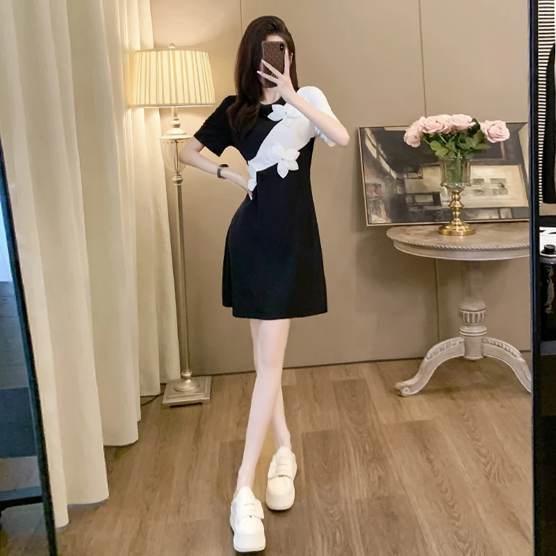 黑色女士高档连衣裙女夏季显瘦气质法式小黑裙高级感小个子裙子