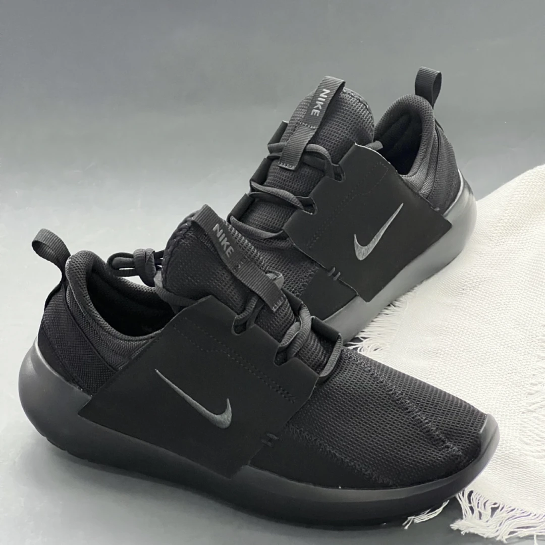 NIKE/耐克男款耐磨黑色休闲运动鞋DV2436003