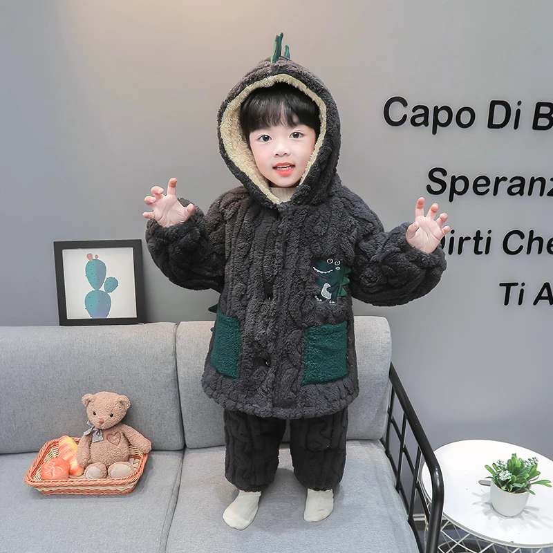 儿童睡衣冬季珊瑚绒夹棉三层加厚男童家居服秋冬款保暖法兰绒连帽