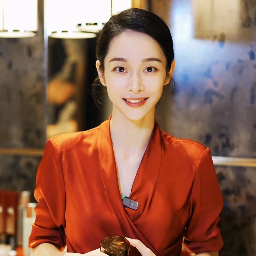 万相凡清故宫红高定长衫女士连衣裙修身长袖复古红色时尚中式0032
