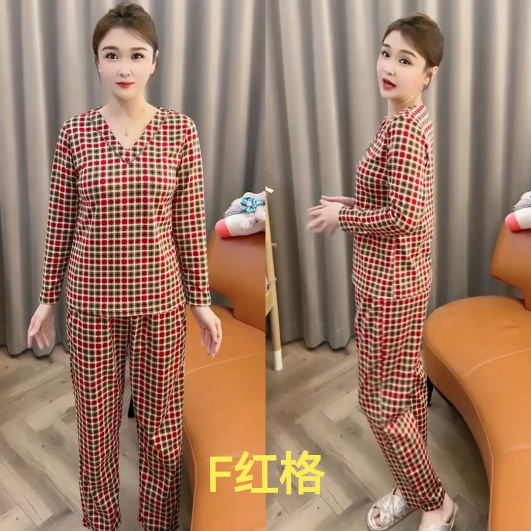 冬季磨毛时尚休闲洋气宽松格子大码显瘦气质减龄妈妈女款衣服套装