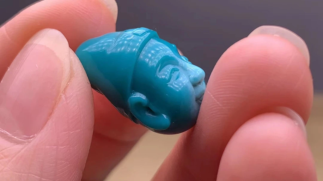 非金属吊坠 纯天然原矿松石高瓷高蓝雕刻件童子项链吊坠珠宝手工