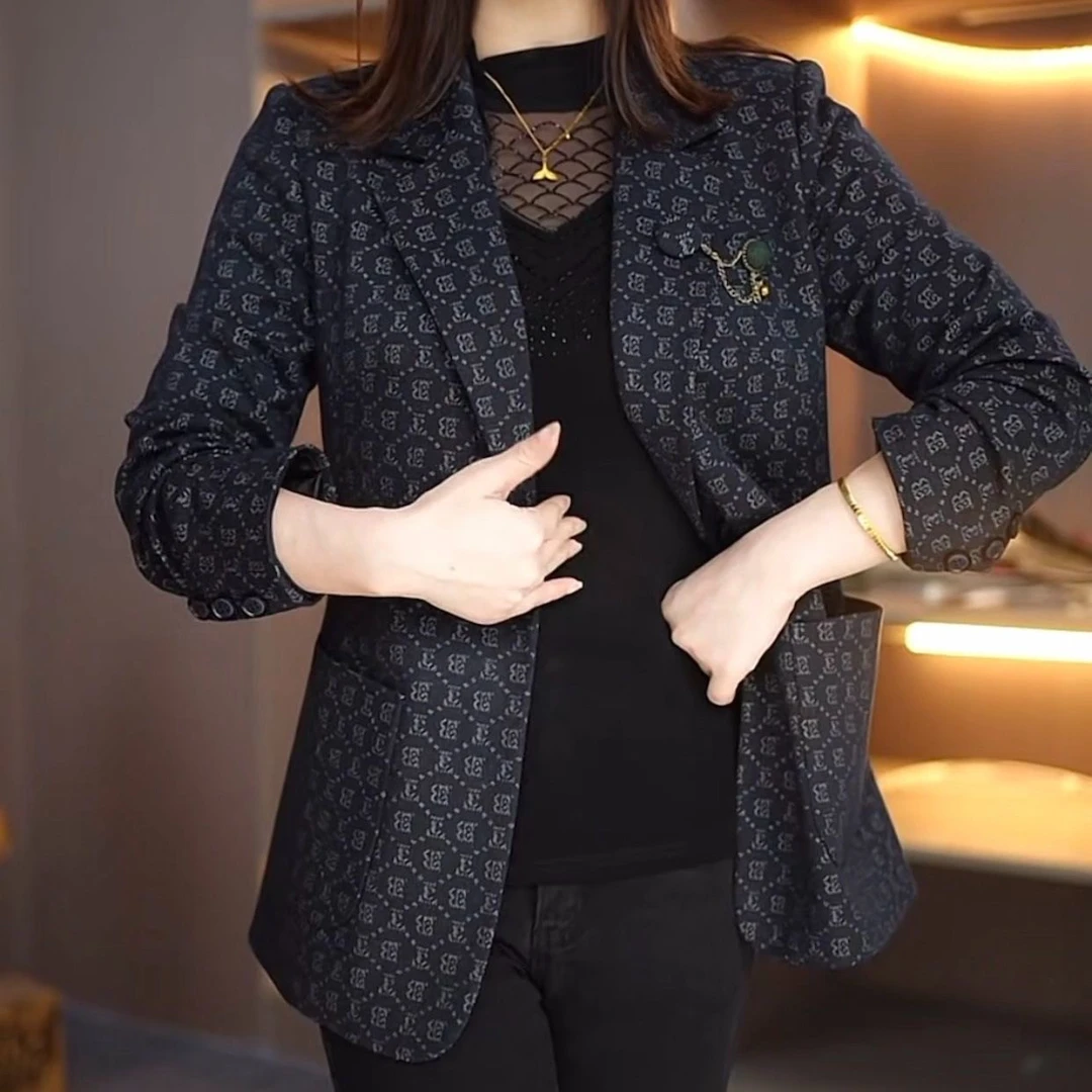 时尚小西装女秋冬2025新款妈妈装高端奢华优雅减龄小个子加厚西服