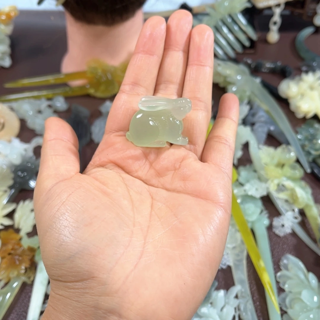 【闪购商品】蛇纹石玉吊坠(不含链)未镶嵌李****眼