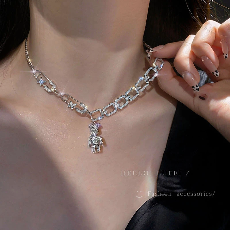 钛钢项链 小熊项链轻奢小众设计感百搭ins嘻哈潮配饰锁骨链春夏潮