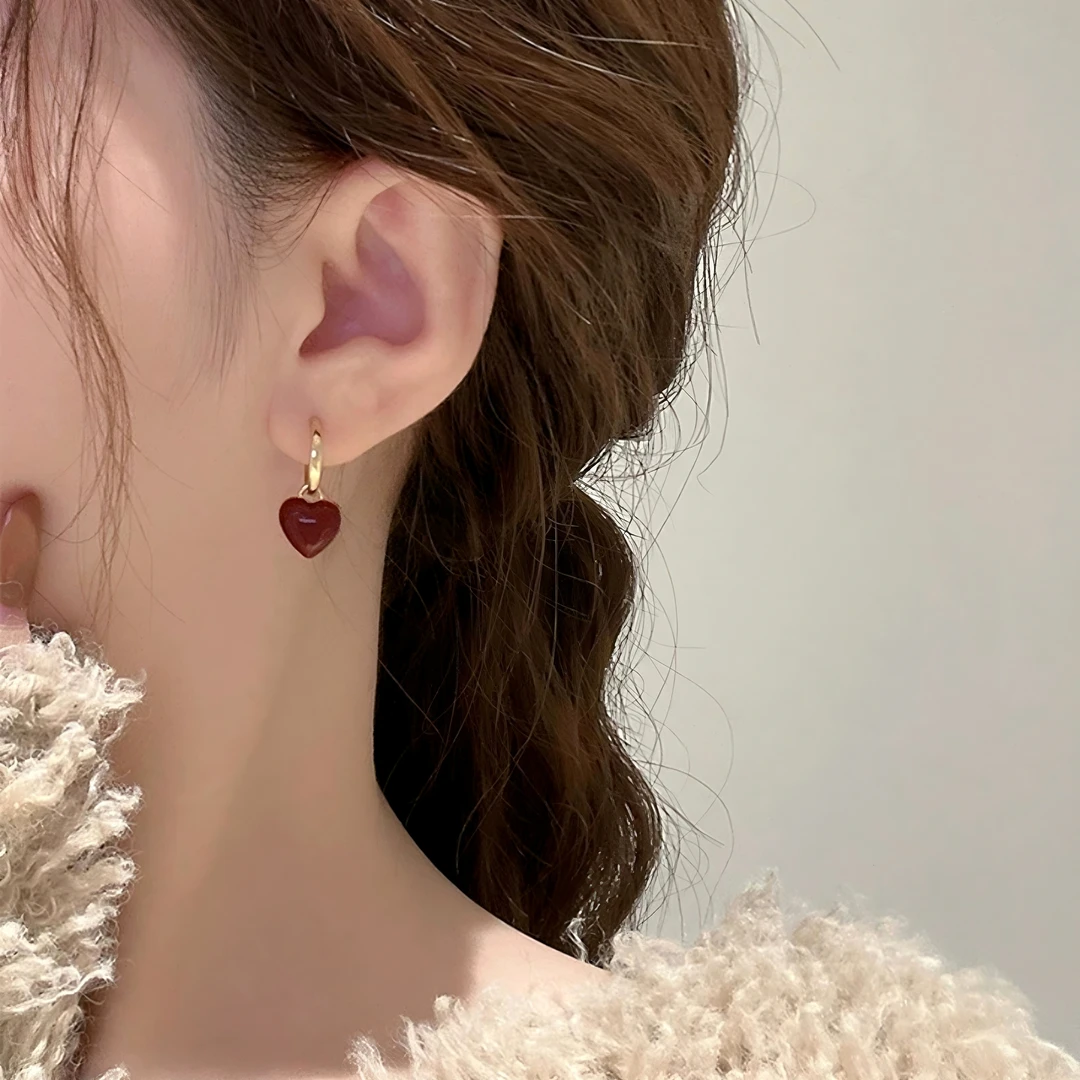 铜合金耳饰 红色爱心耳环2025爆款高级感耳钉轻奢耳扣耳饰品