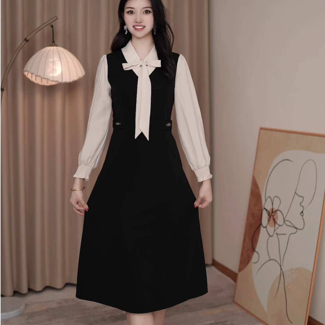 时尚围巾领轻奢假俩件连衣裙女2025新款韩版修身显瘦中长款a字裙