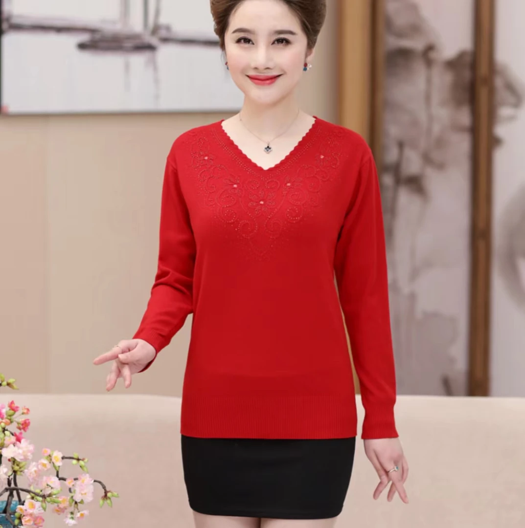 秋冬中老年女装大码洋气毛衣时尚宽松妈妈装打底衫上衣红色保暖