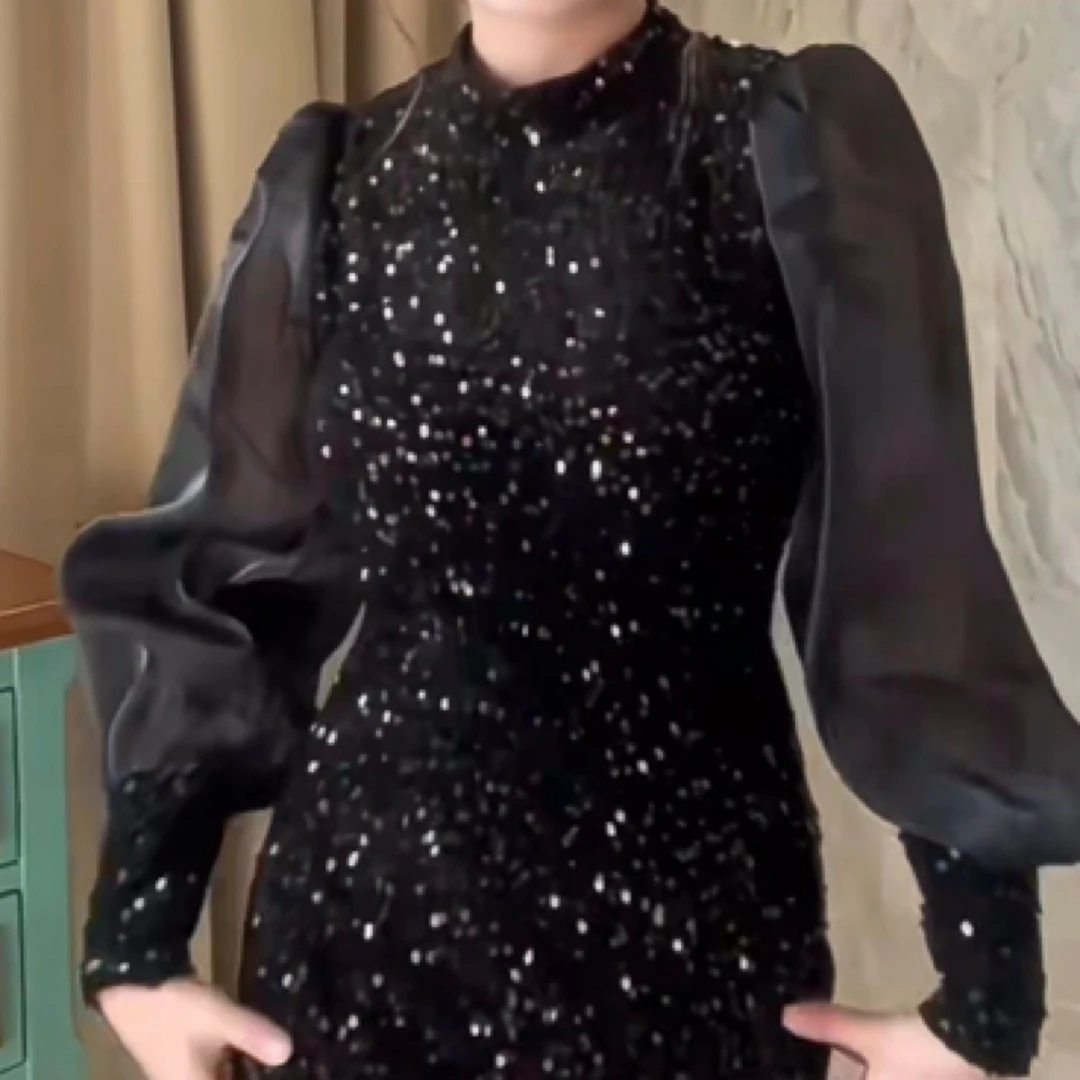 女装 پىستان كۇينەك