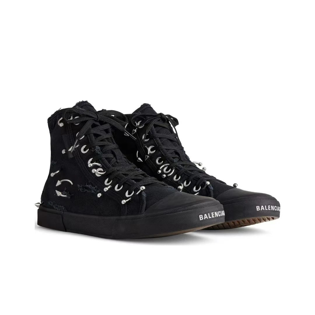 全新未使用 Balenciaga/巴黎世家 奥莱 字母标穿环帆布鞋 3-4周到