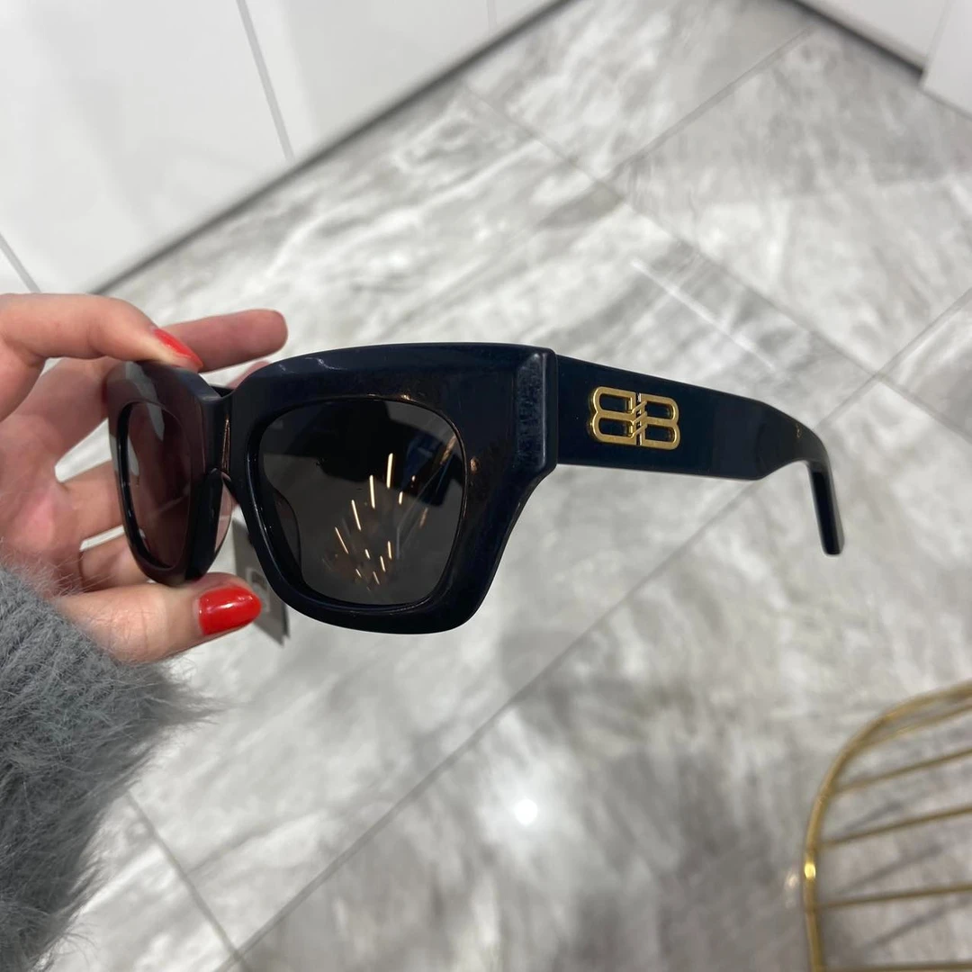 全新未使用 Balenciaga/巴黎世家 /黑色做旧磨损款/双B/LOGO/墨镜