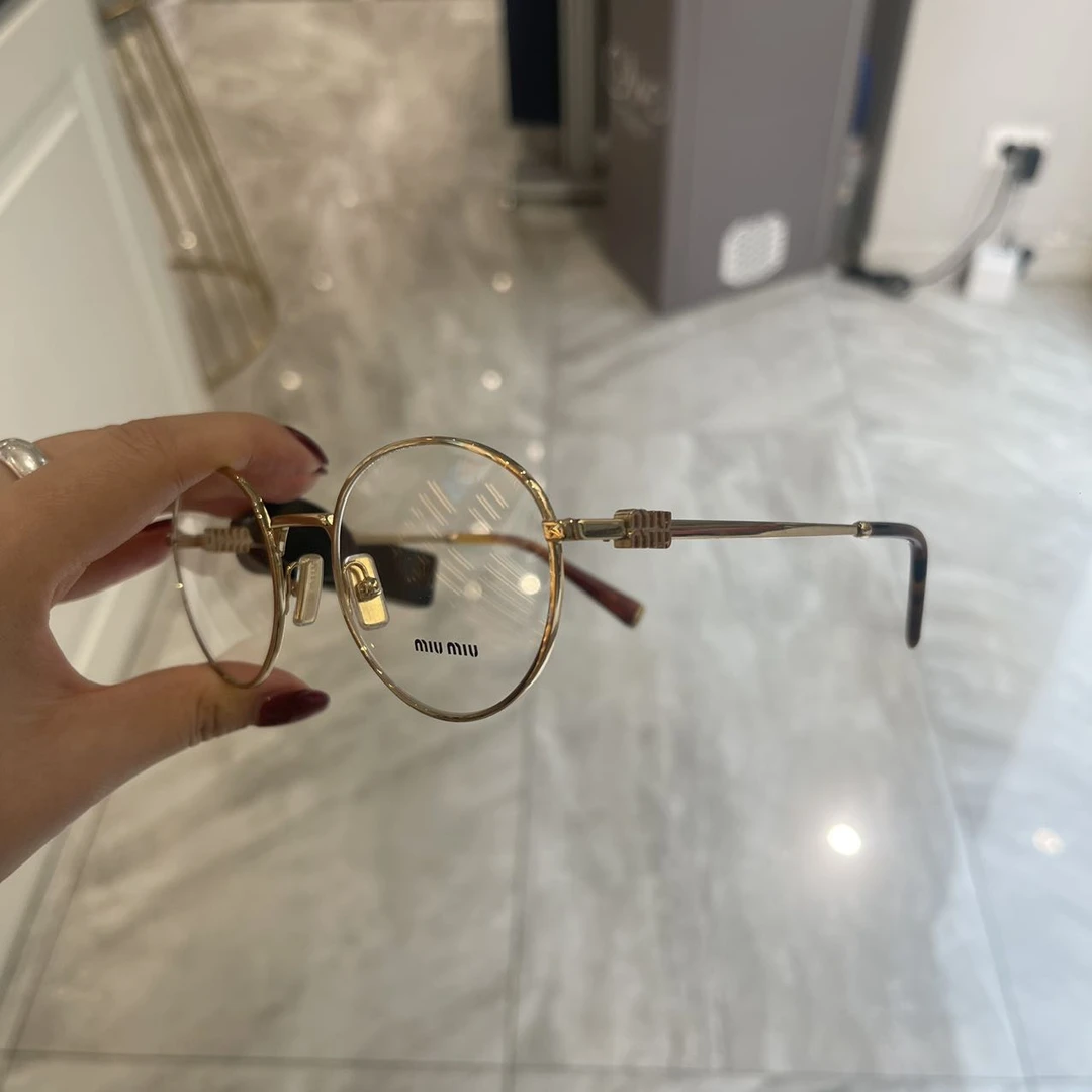 全新未使用 MIU MIU/缪缪 圆框金丝平光镜 3-4周到