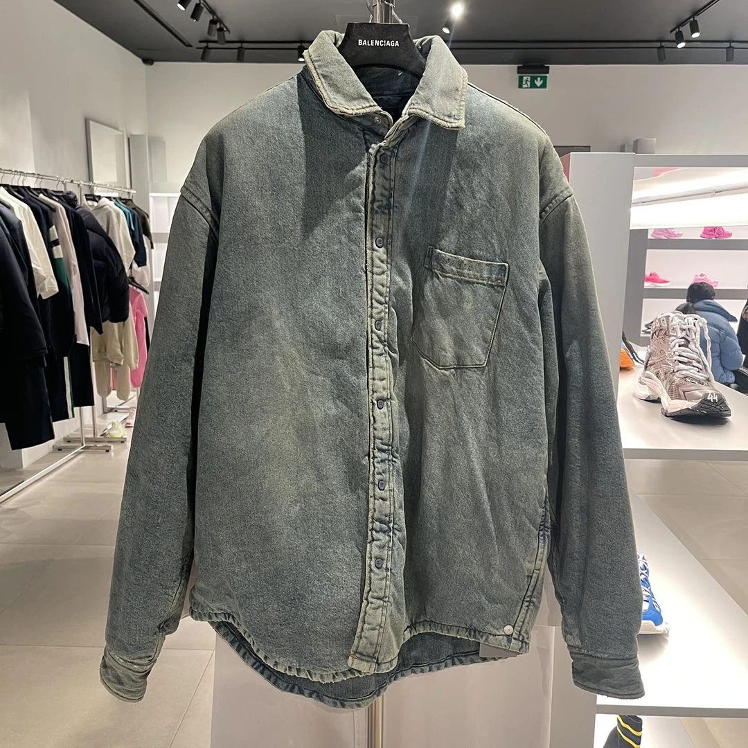 全新未使用 Balenciaga/巴黎世家 奥莱 牛仔棉服外套 3-4周到