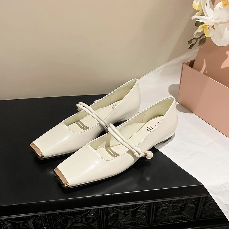 2024年春季优雅韩式平底珍珠纯色气质白色百搭方头浅口跟鞋2679