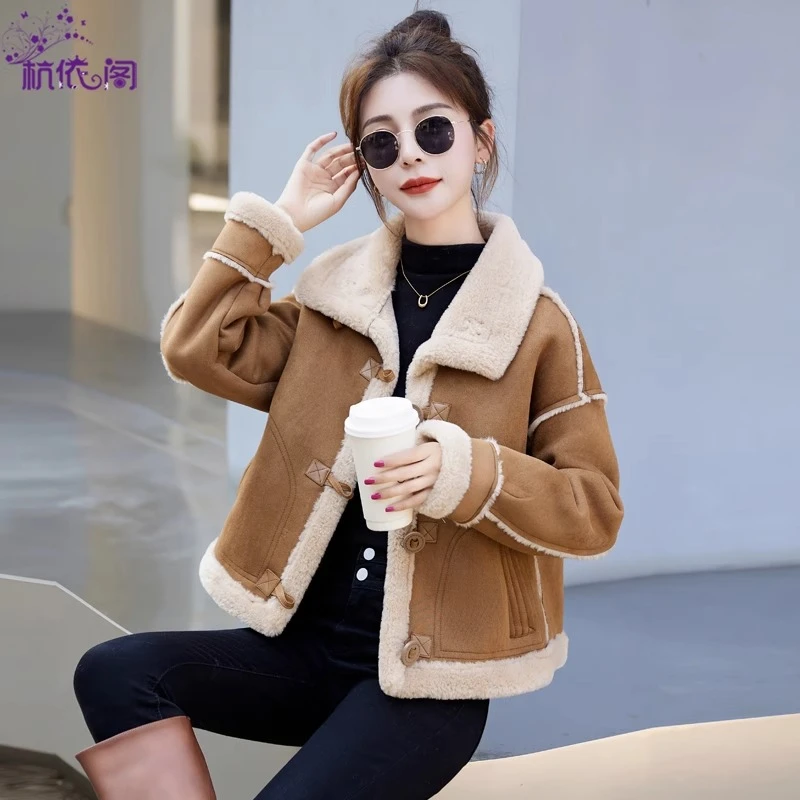 皮毛一体羊羔毛外套女冬季2025新款小个子加厚仿鹿皮绒机车服夹克