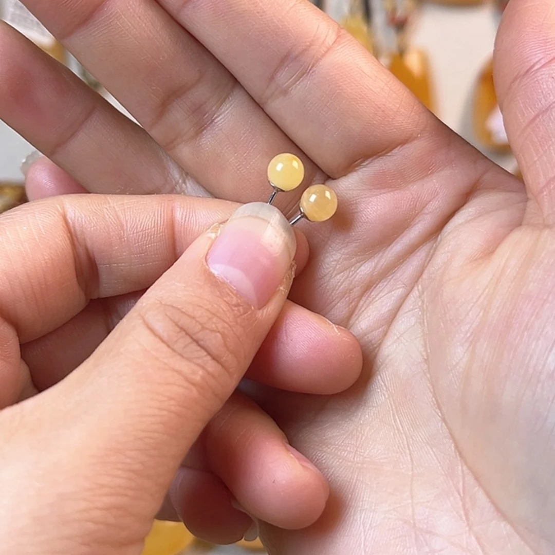 【闪购商品】琥珀颈饰未镶嵌