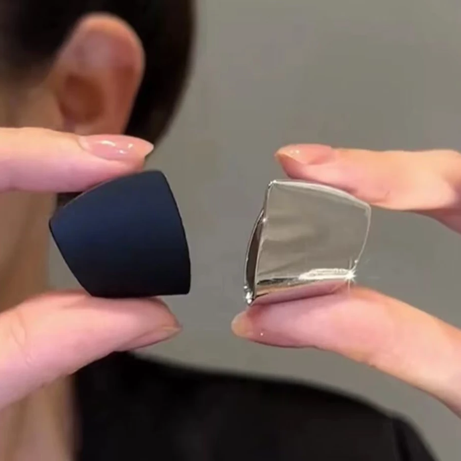 铜合金耳饰 复古百搭撞色AB款曲面小众个性时尚冷淡风气质耳环