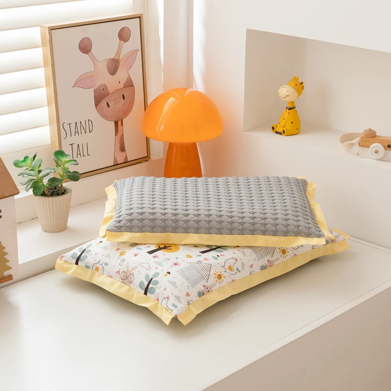 凉感全带边卡通枕