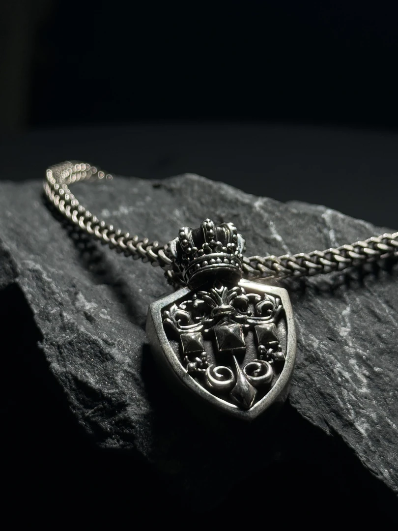 坠链均925银贝壳 Silk Sliver 盾形皇冠重工项链