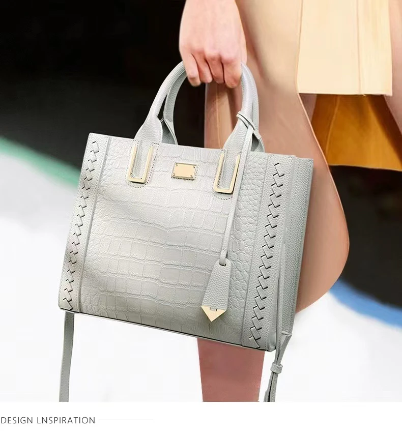 新款头层牛皮时尚手提斜跨休闲百搭大容量女包29*9*26厘米