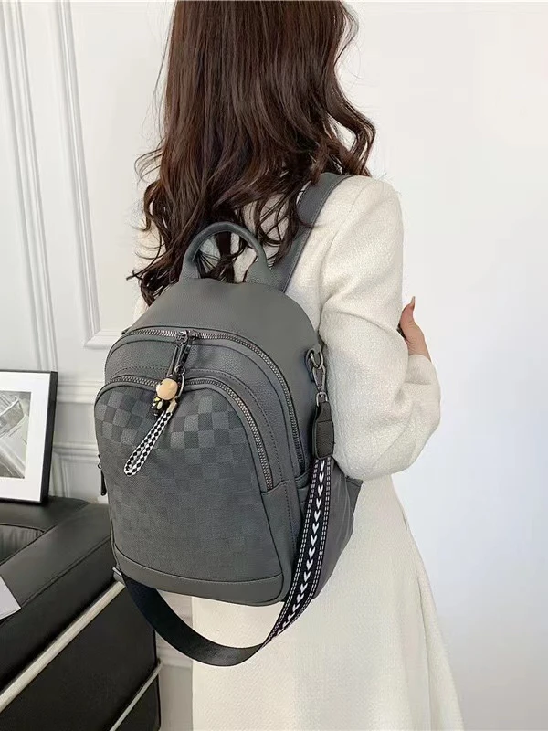 忽略图片真皮女士休闲双肩包不带挂件33 *27 *16