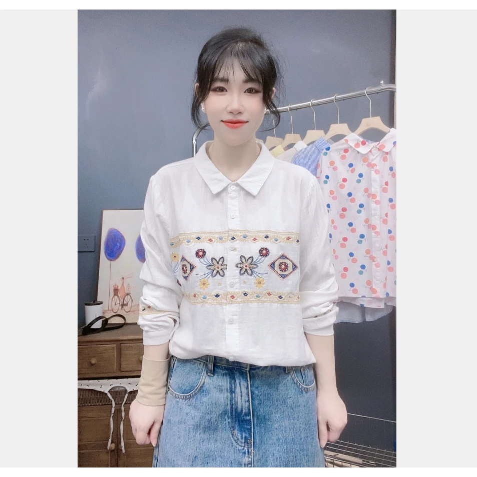 复古双层棉纱翻领民族风刺绣长袖衬衫秋装新款文艺休闲上衣女