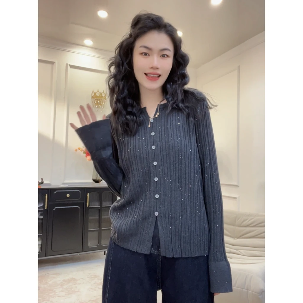 显瘦秋冬新款竖坑条纹百搭套头闪片喇叭袖针织衫毛衣上衣pp