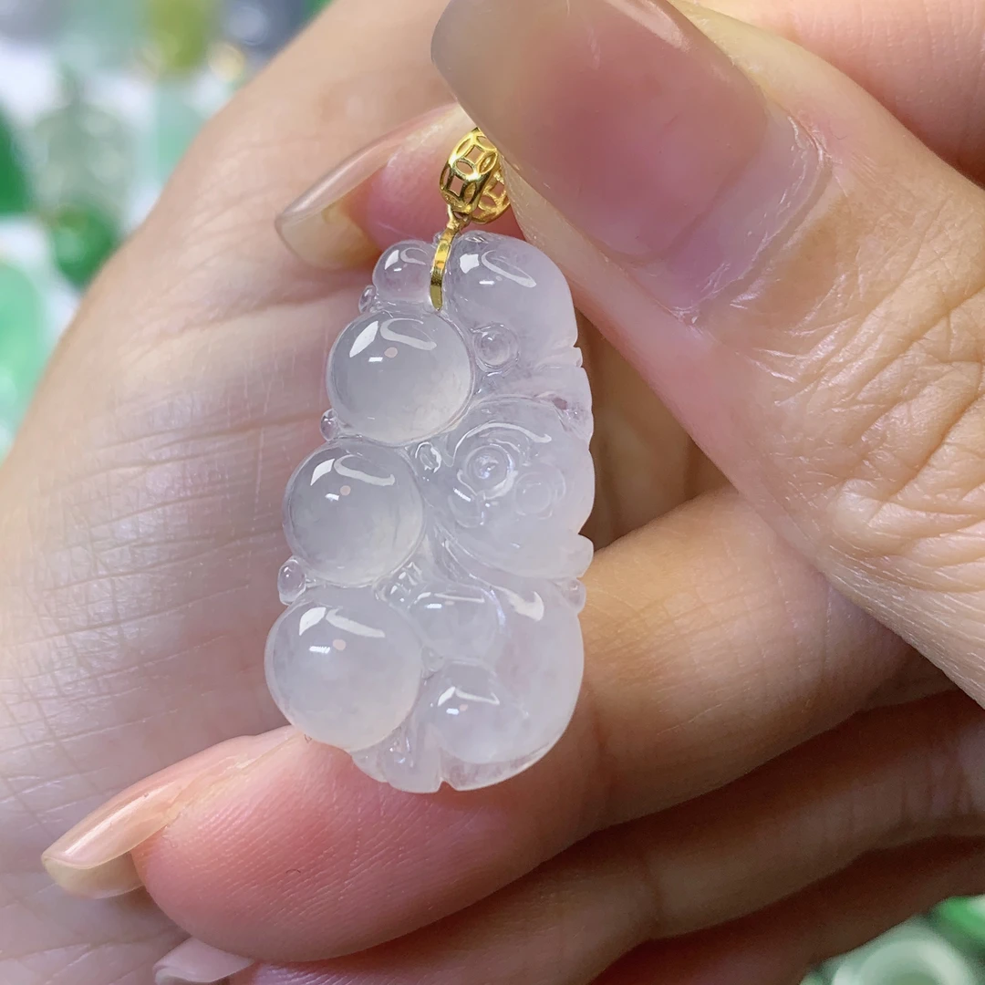 翡翠天然a货18k金冰种猴吊坠27.5×15.3×5