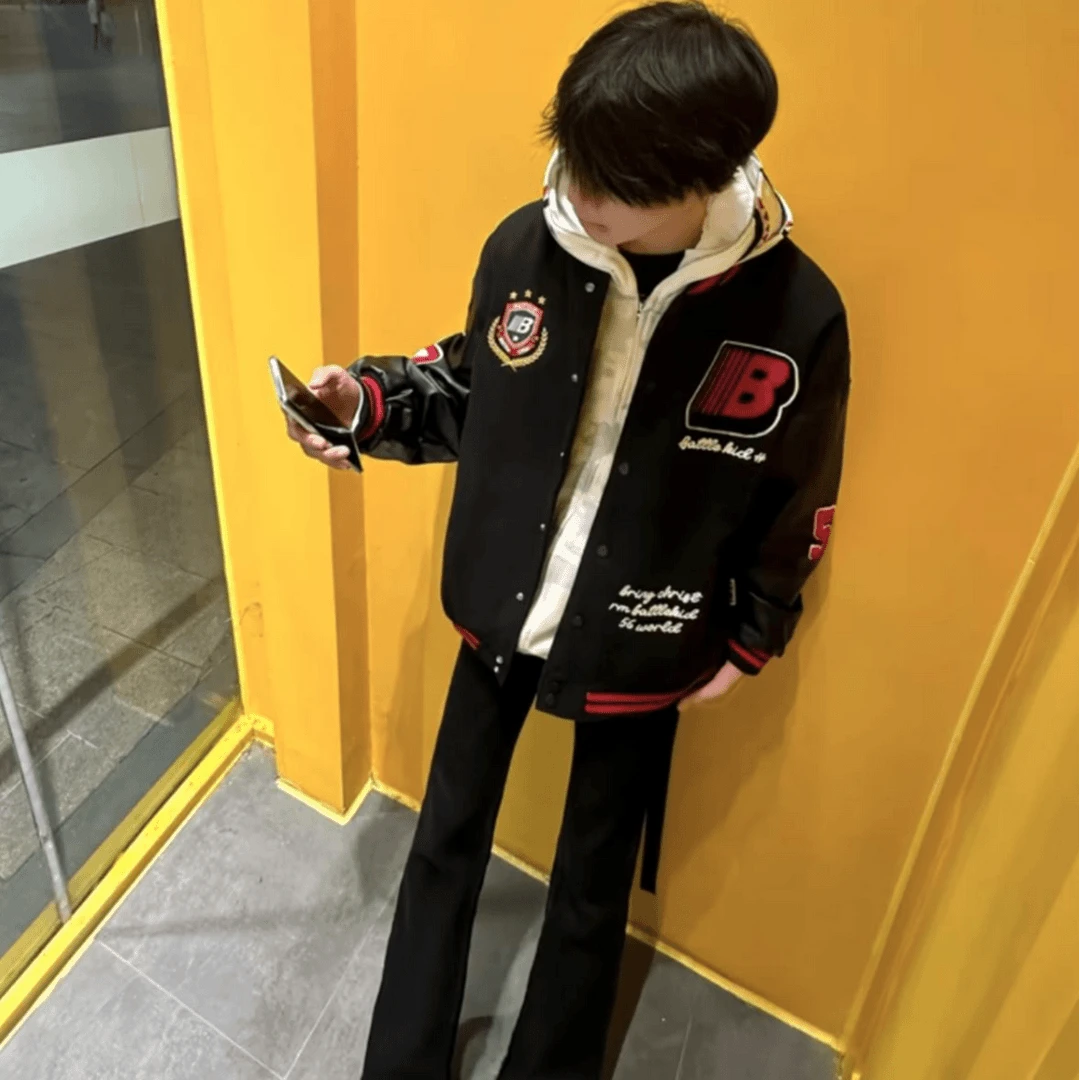 国潮高街徽章刺绣PU皮拼接夹克男女青少年学生百搭潮流棒球服外套