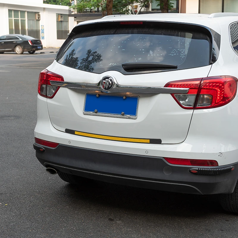 车用3M反光贴汽车后备箱边防撞条车载后保险杠装饰胶条五色可选