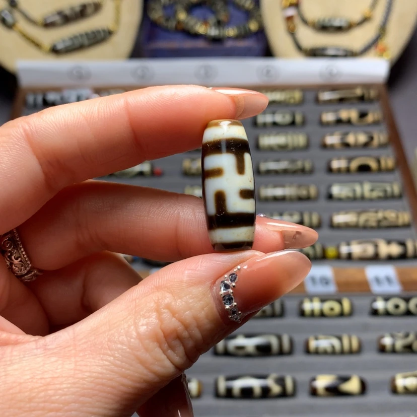 【闪购商品】玛瑙/玉髓吊坠(赠链)未镶嵌达***?